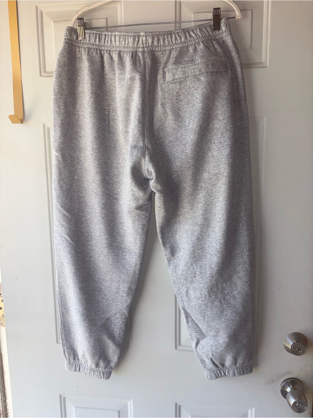 Nike gray sweatpants joggers size L - Picture 3 of 3